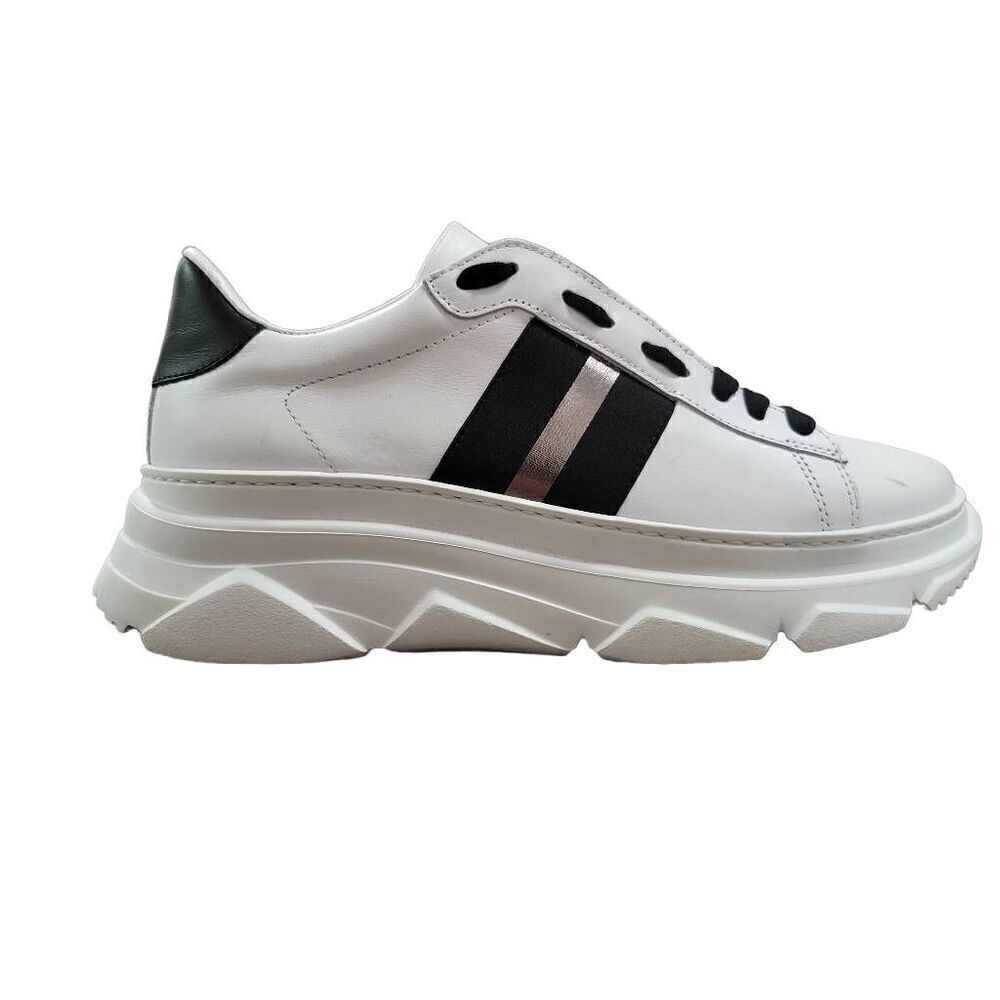 M.GEMI Volata Grande sneaker in sz 7.5